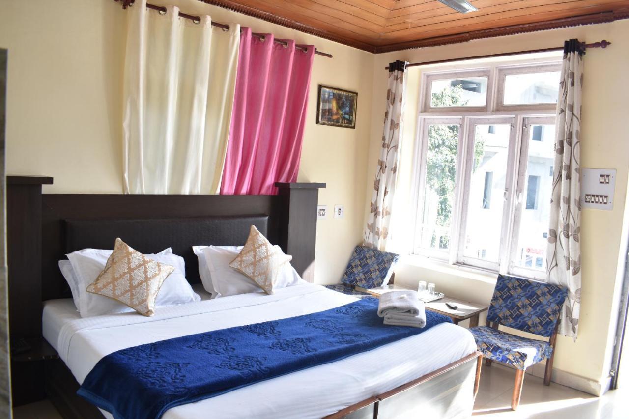 Omni 5* Dharamshala