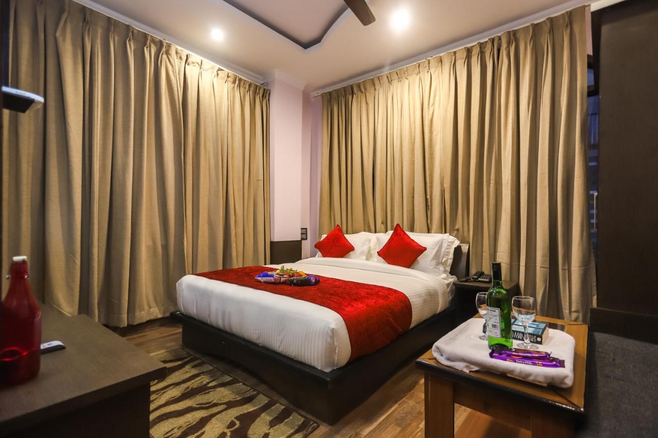 Hill, Near Mall Road, Mcleodganj# Parking#restaurant