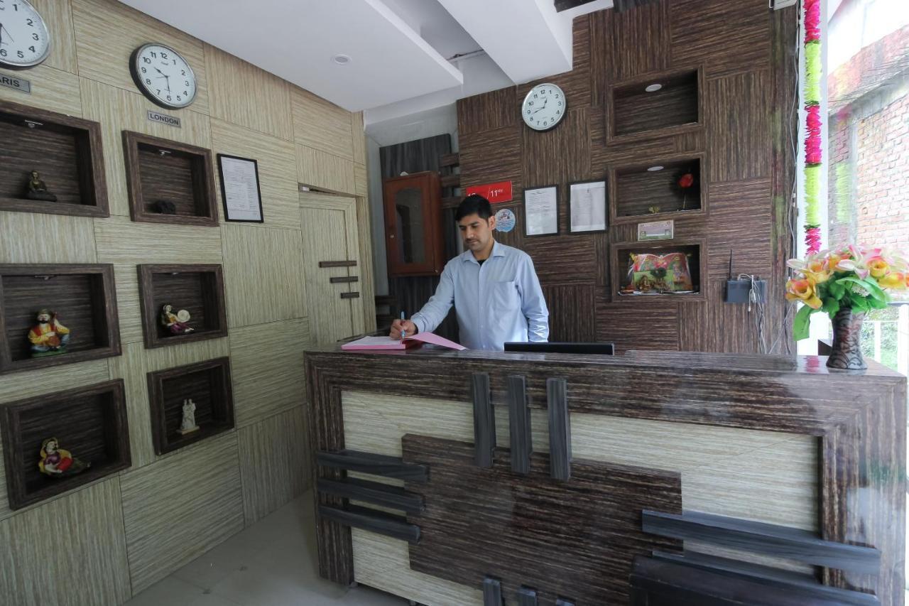 Hotel Oyo 1153 The Oak Valley 3*