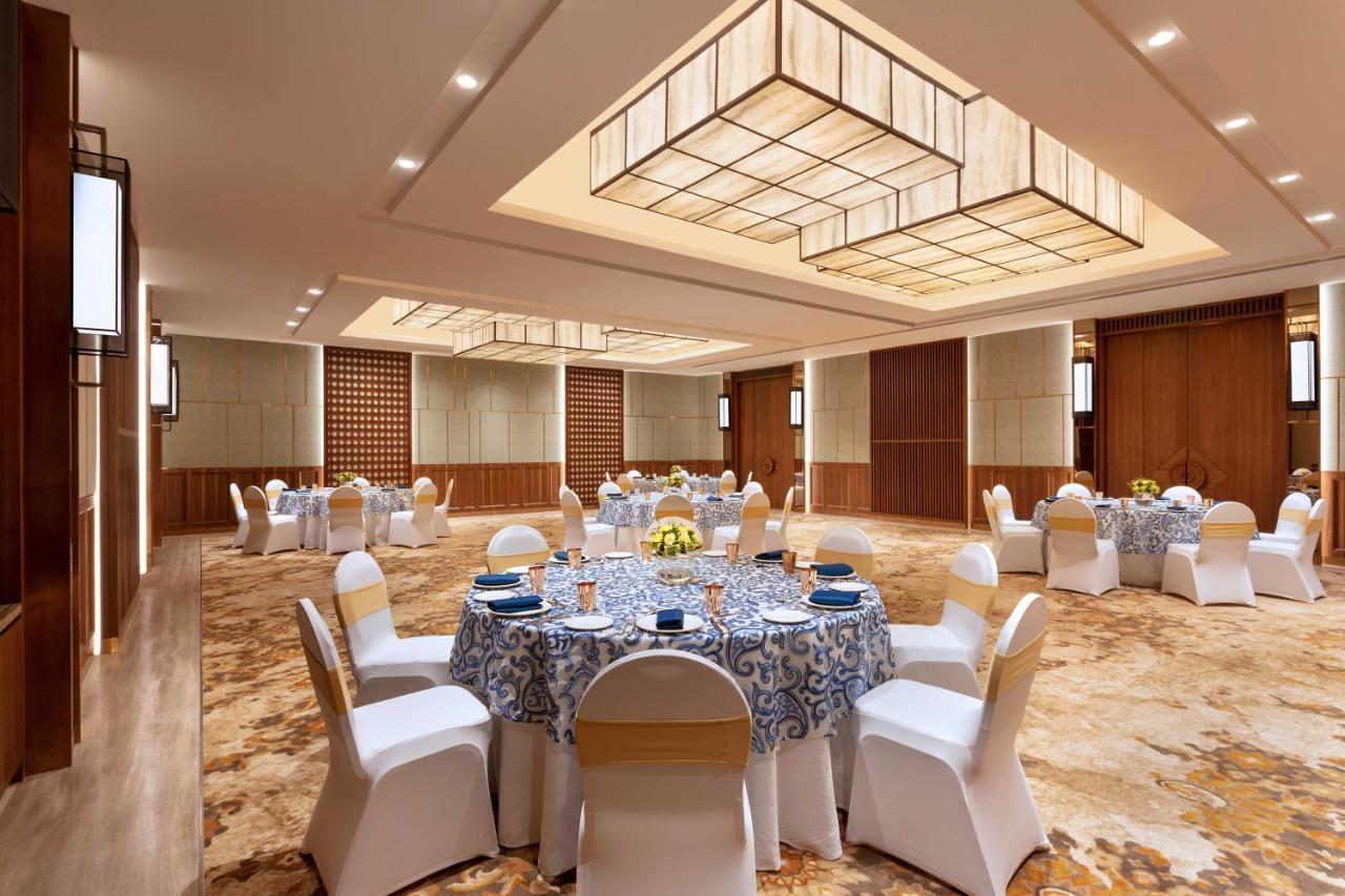 Hyatt Regency Resort 5*